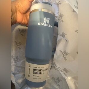 Stanley indigo Quencher H2.0 Tumbler